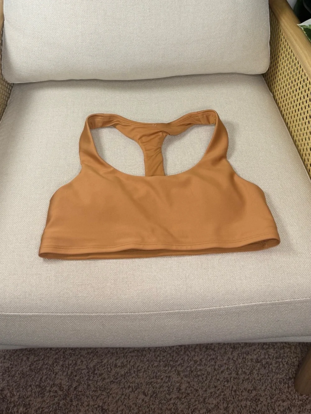 Alo Yoga Airlift Advantage Sports Bra Size medium